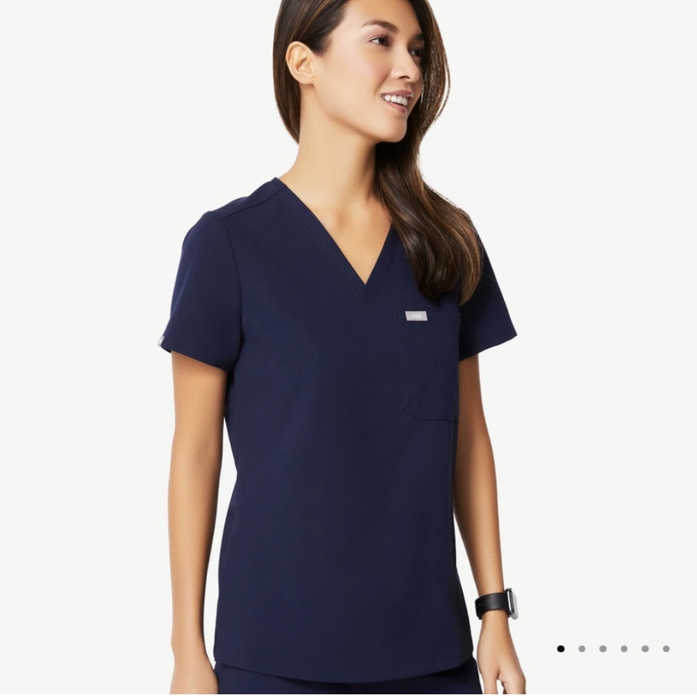 Figs scrub top size med